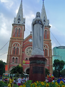webサイゴン大教会０８０２０７.jpg