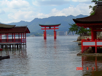 厳島神社