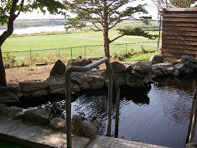 十勝川温泉　緑湯郷　露天風呂