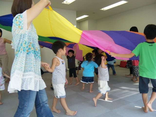 夏祭り（パラシュート）.jpg