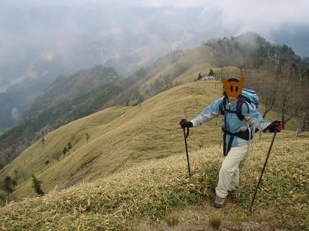 三津河落山天辺から