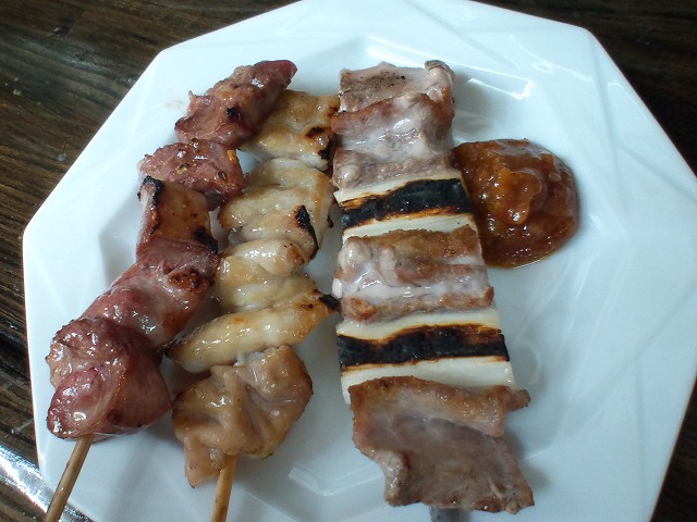 たん　しろ　鮪