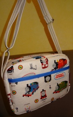 トーマス通園バッグ