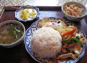 070111鶏肉のバジル炒め.jpg
