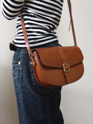 shoulderbag02.jpg