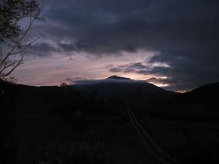 071017至仏山のシルエット