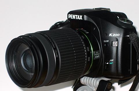 ペンタックスDA55-300mm F4.5-5.8とK200D