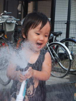 水