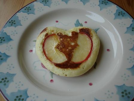 りんごのホットケーキ