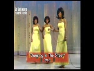 97 dancing in the street (Martha & The Vandellas).JPG