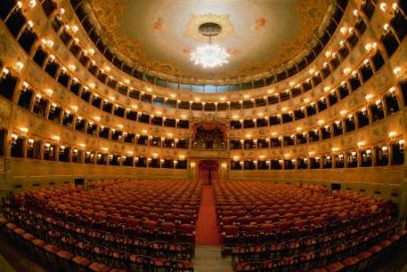 ヴェネツィアの フェニーチェ劇場 ヴェネツィアの獅子たち 楽天ブログ