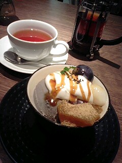 カフェ　モロゾフ