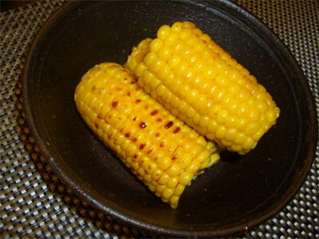 焼きとうもろこし