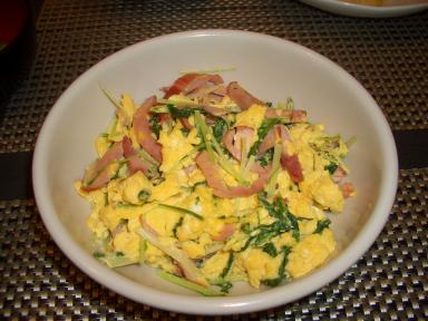 水菜とハムの玉子炒め