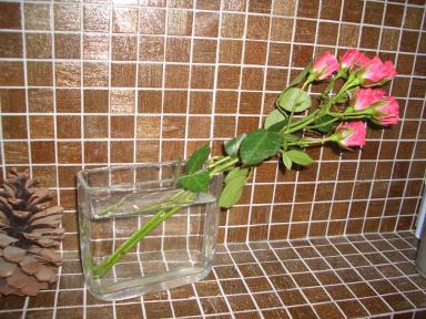 薔薇とモザイクタイル