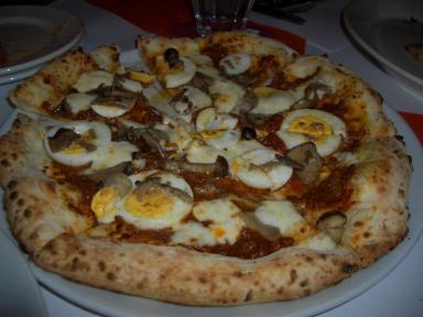 ボロネーゼのピッツア＠Civetta