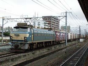 EF66R-01.JPG