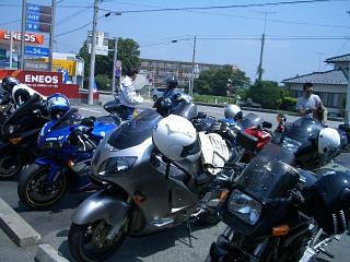 本日のバイクたち