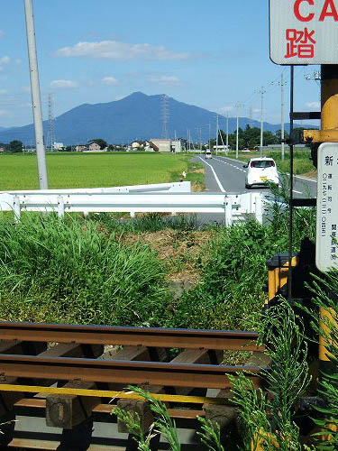 線路と筑波山