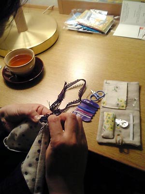 ボタン付けてます