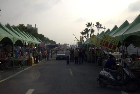 [球場前の露店]