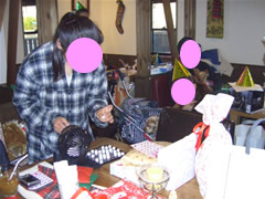 ガラガラ係りのとんがりさん♪