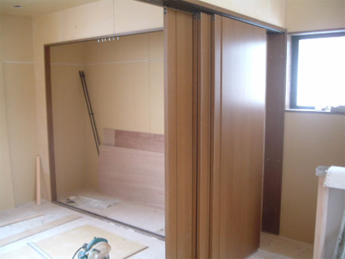 tns0312_2.jpg