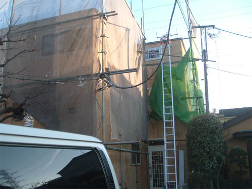 tns0214_9.jpg