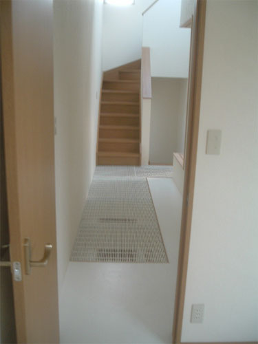 tns0327_10.jpg