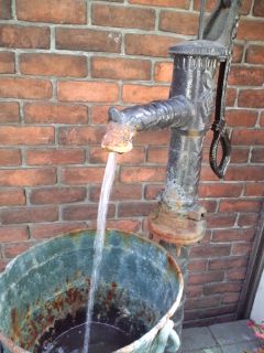 渡邊ベーカリー　店先の温泉。