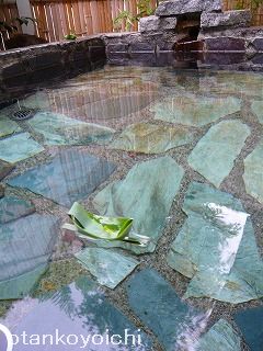 土肥温泉 楠の湯 露天に笹舟