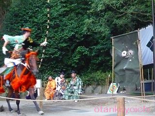 三島夏まつり　流鏑馬　小的的中