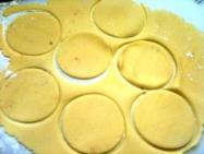 クッキー生地伸ばし