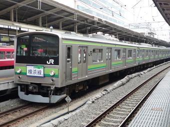 横浜線205系（横浜駅にて）