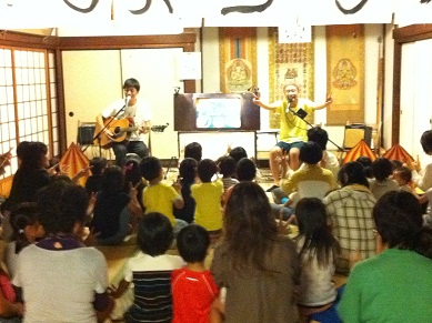 よしととひうた　紙芝居ライブ
