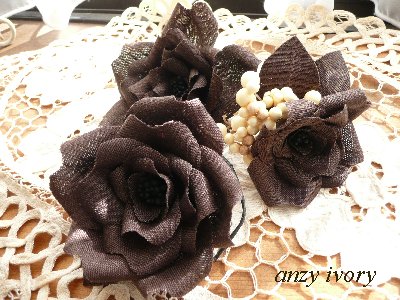 brown-corsage