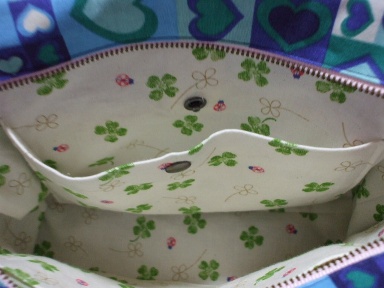 ファスナー付きお散歩バック