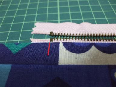 ファスナー付きお散歩バック