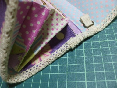 ダブルファスナーの長財布