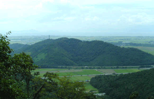 虎御前山