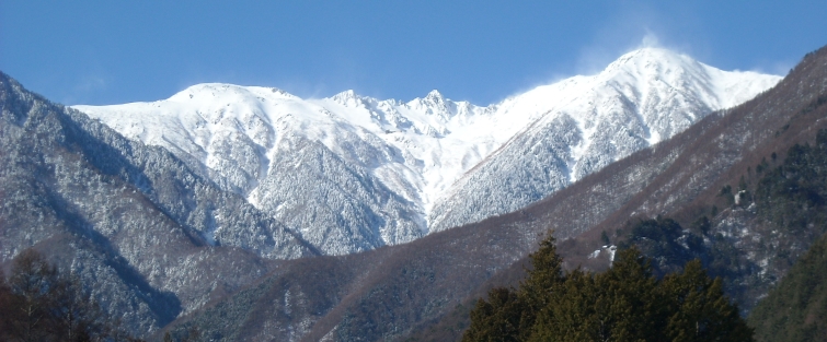 駒ケ根高原から見る千畳敷