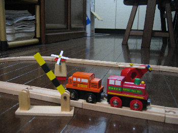 木の機関車