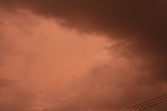 雷雨の後の空