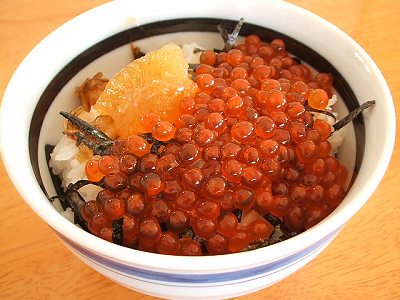 イクラ丼