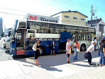 ファイターズのバス
