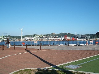 港
