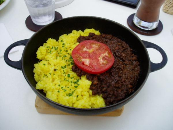 朝からは重たいカレー