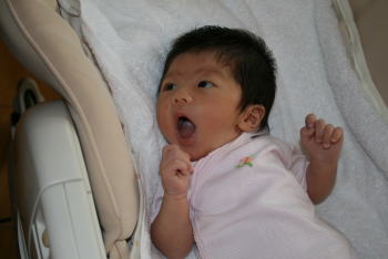 目が開いてます