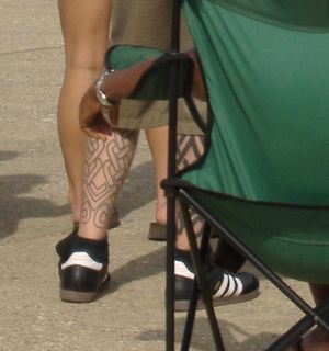 タトゥーのおにいさんの足