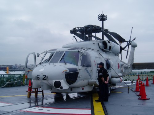 ２００８．８．１　護衛艦｢すずなみ｣搭載機｢SH－６０J｣.jpg